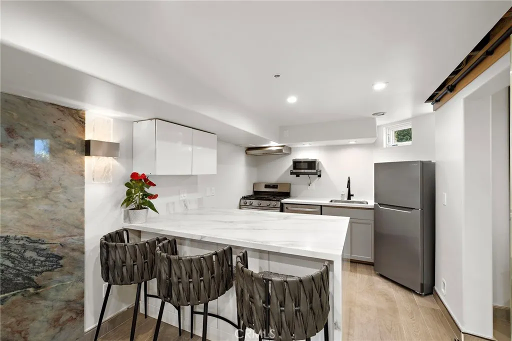 2699 Solana Way Unit B — photo