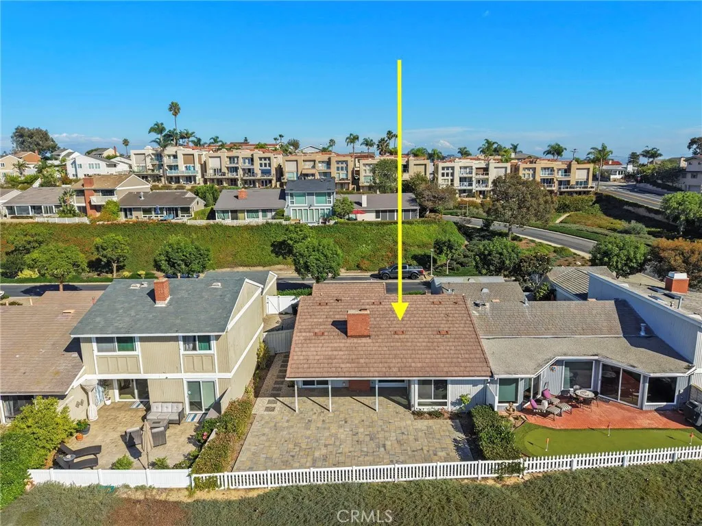 33711 Flying Jib Drive — photo