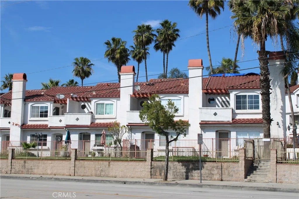 260 E Beverly Boulevard C — photo