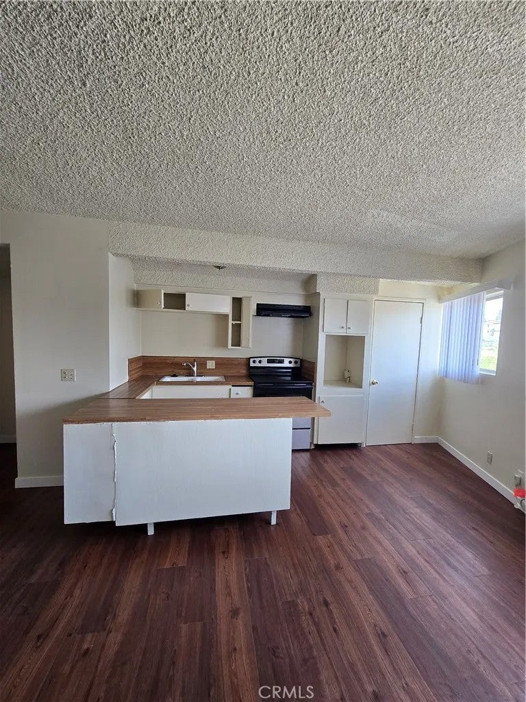 8823 Ocean View — photo