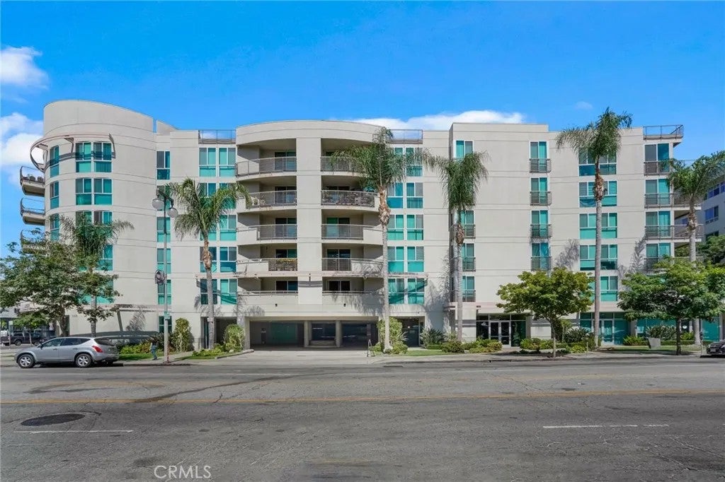 267 S San Pedro 217 — photo
