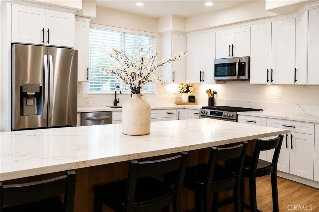 1445 Autumn Hills Dr Drive — photo