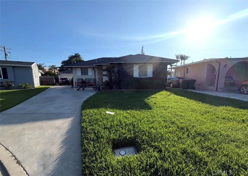 12216 Bonwood — photo