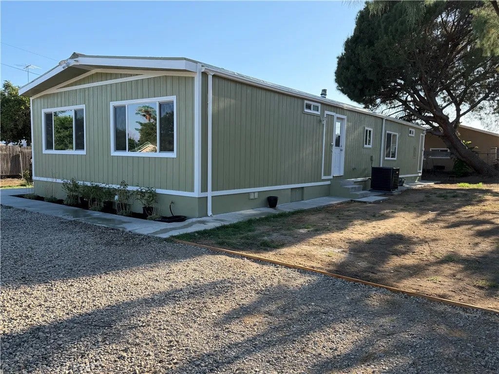 5405 Dodd — photo