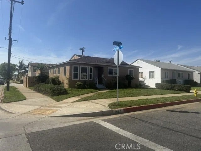 1057 S 5th Street — photo