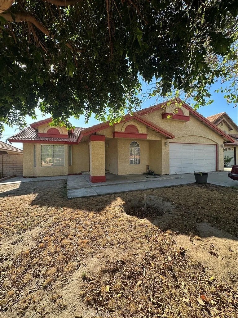 1534 Clyde Street — photo