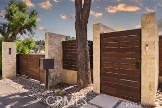 3858 Alta Mesa — photo