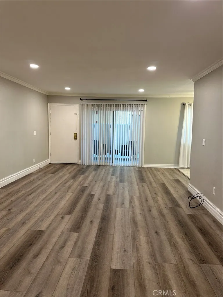 121 Sinclair #122, Glendale, CA 91206 — photo 2