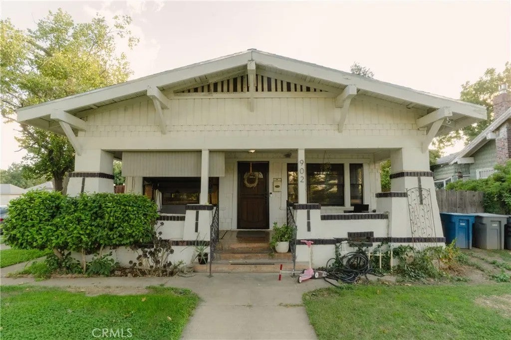 902 W 20th Street — photo