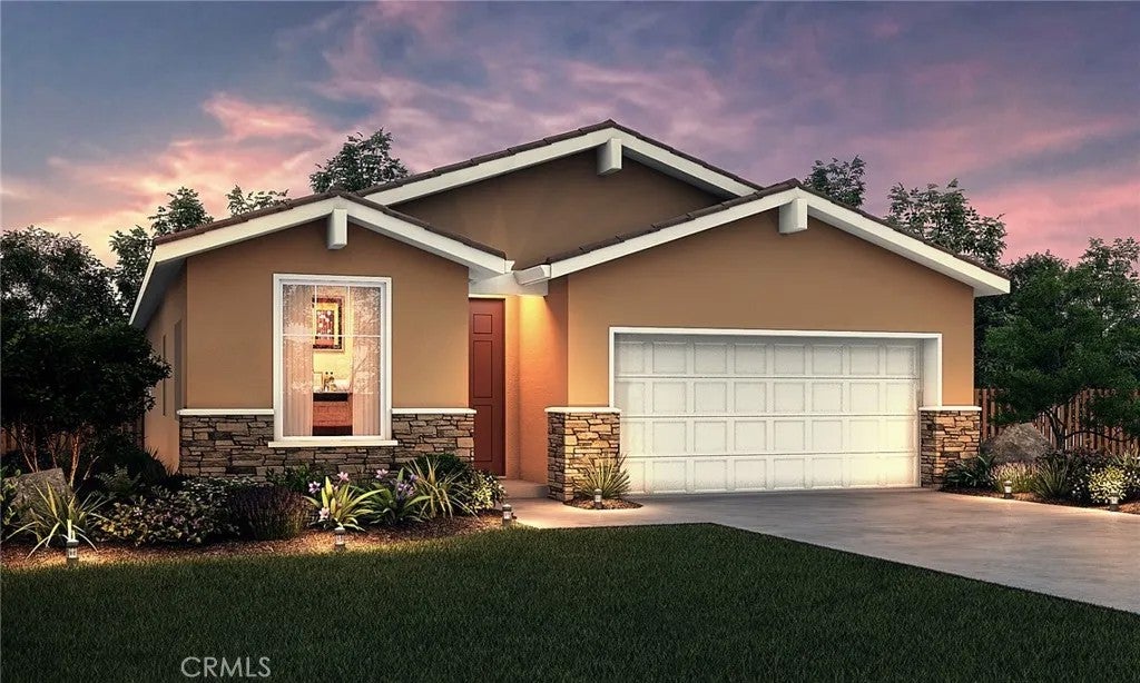 738 Skyler Court — photo