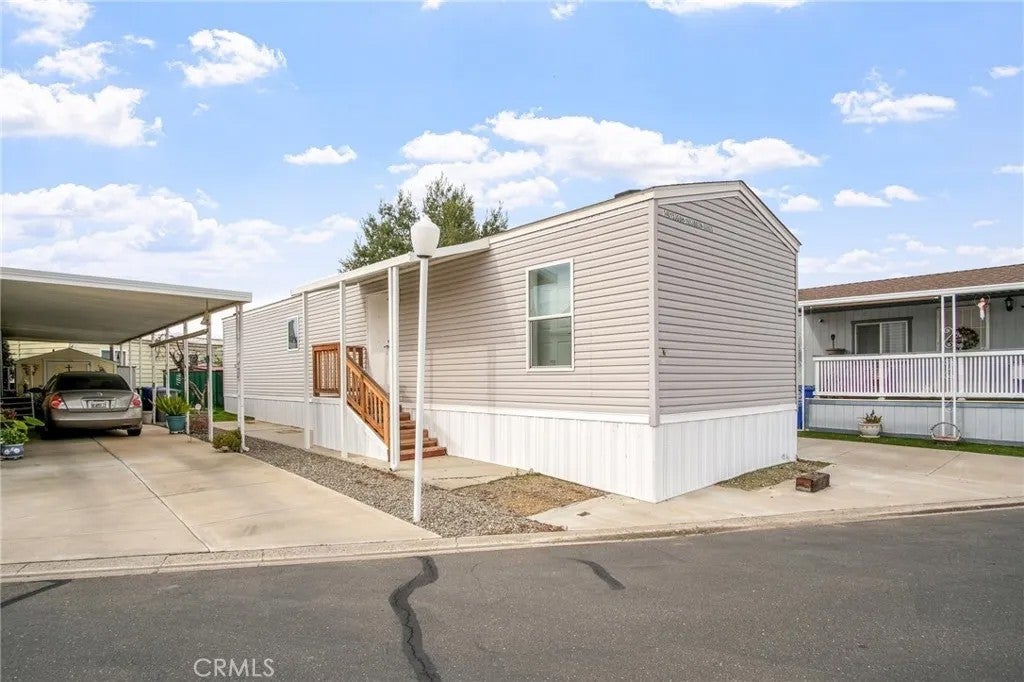 1400 Meredith 81 — photo