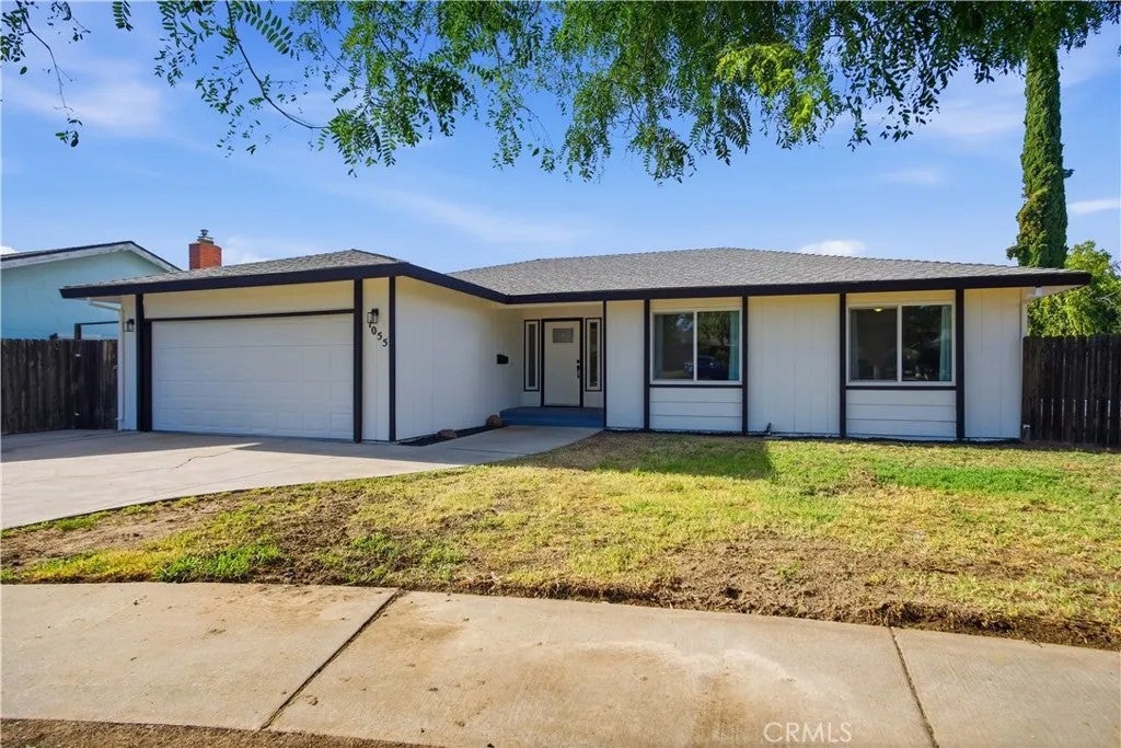 1055 Lees Court — photo