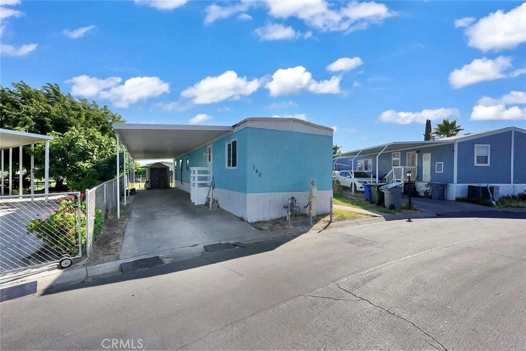 2499 E Gerard 140 — photo
