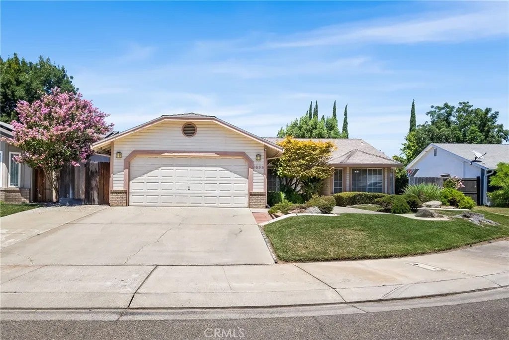 1033 Deerfield Court — photo