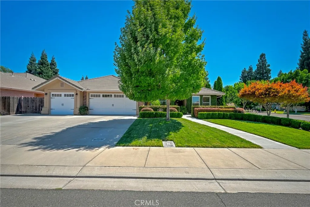 1320 Silhouette Court — photo