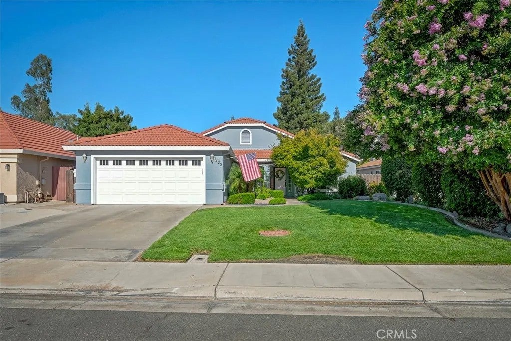 1420 Fairway — photo