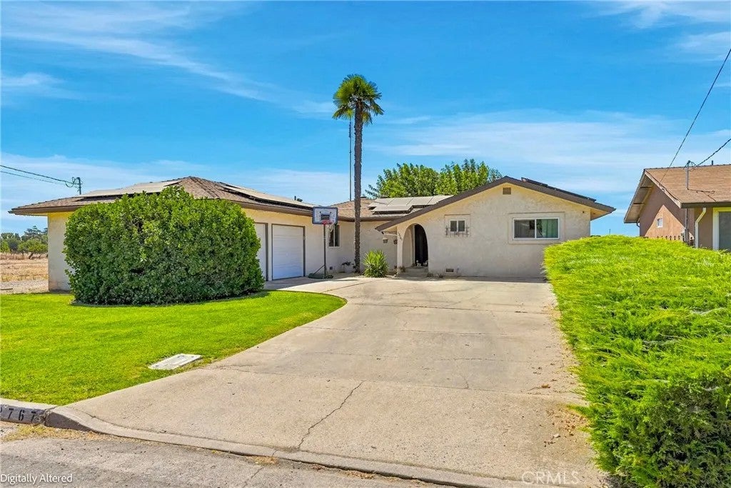12767 MC Dowell — photo