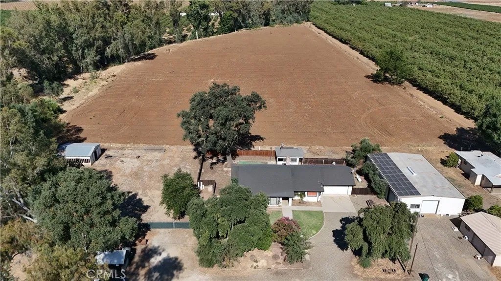 3289 Fresno — photo
