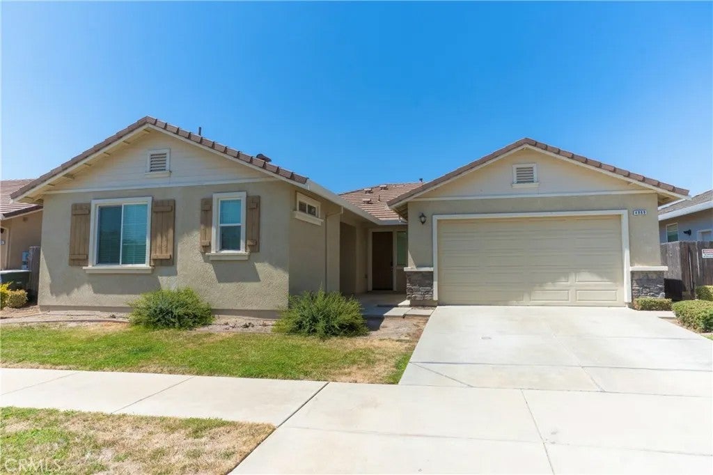 4869 Langley Way — photo