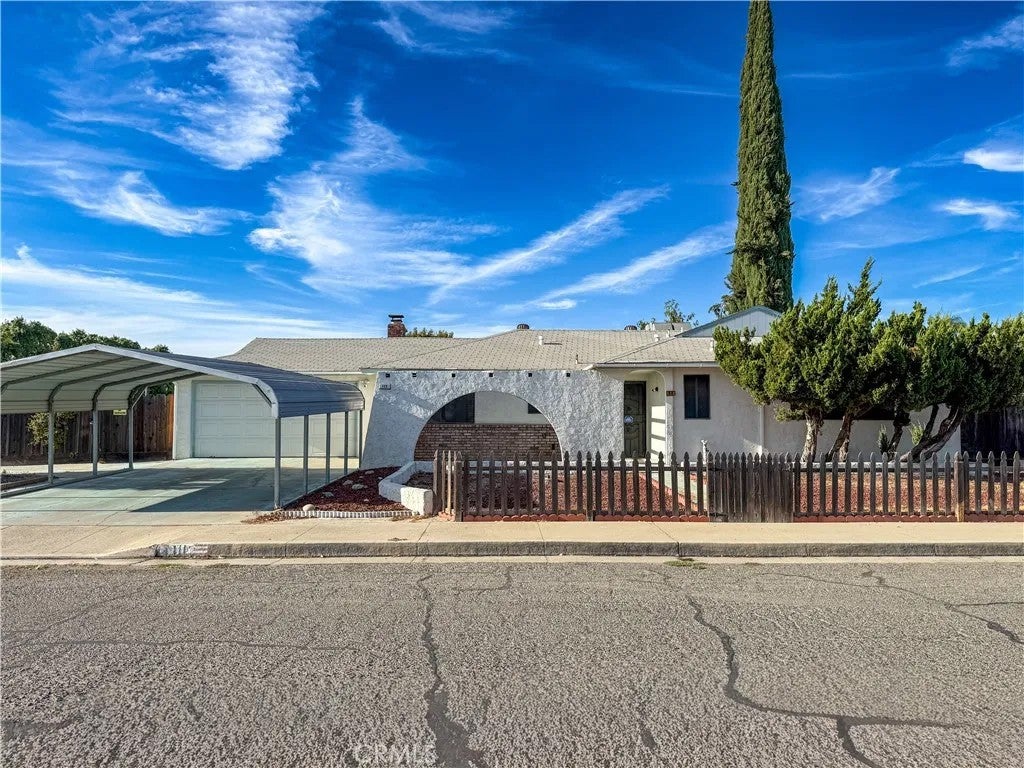111 PACEMAKER DR — photo 2