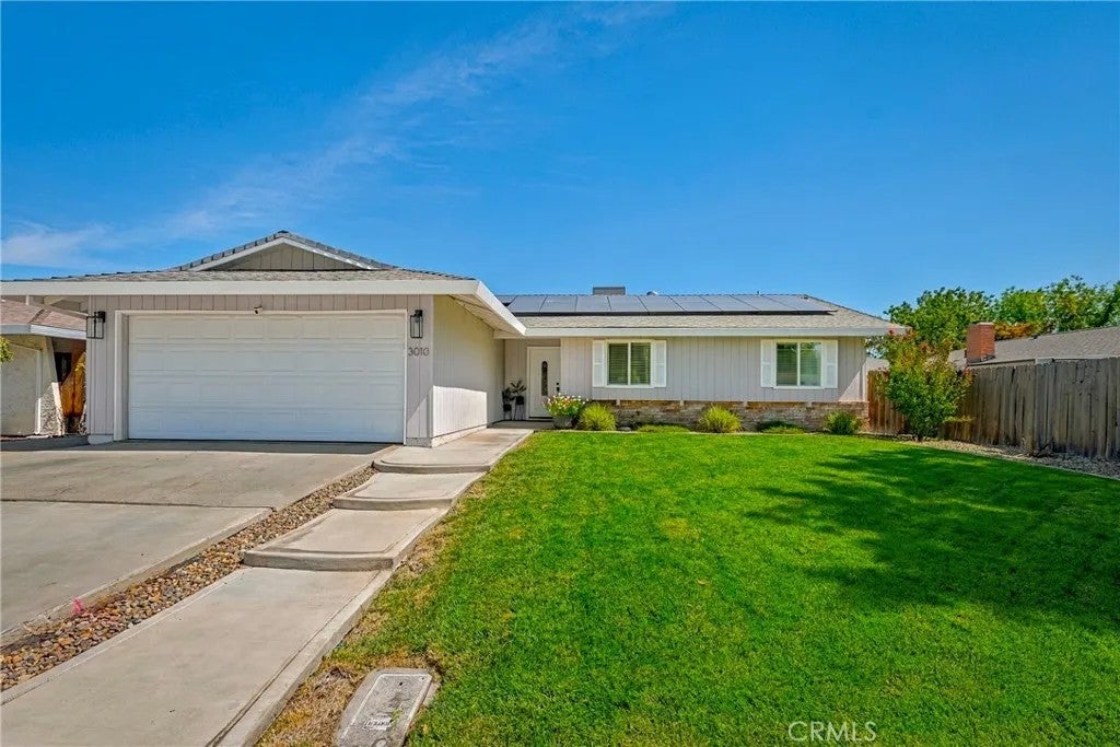 3010 Greenwood Court — photo