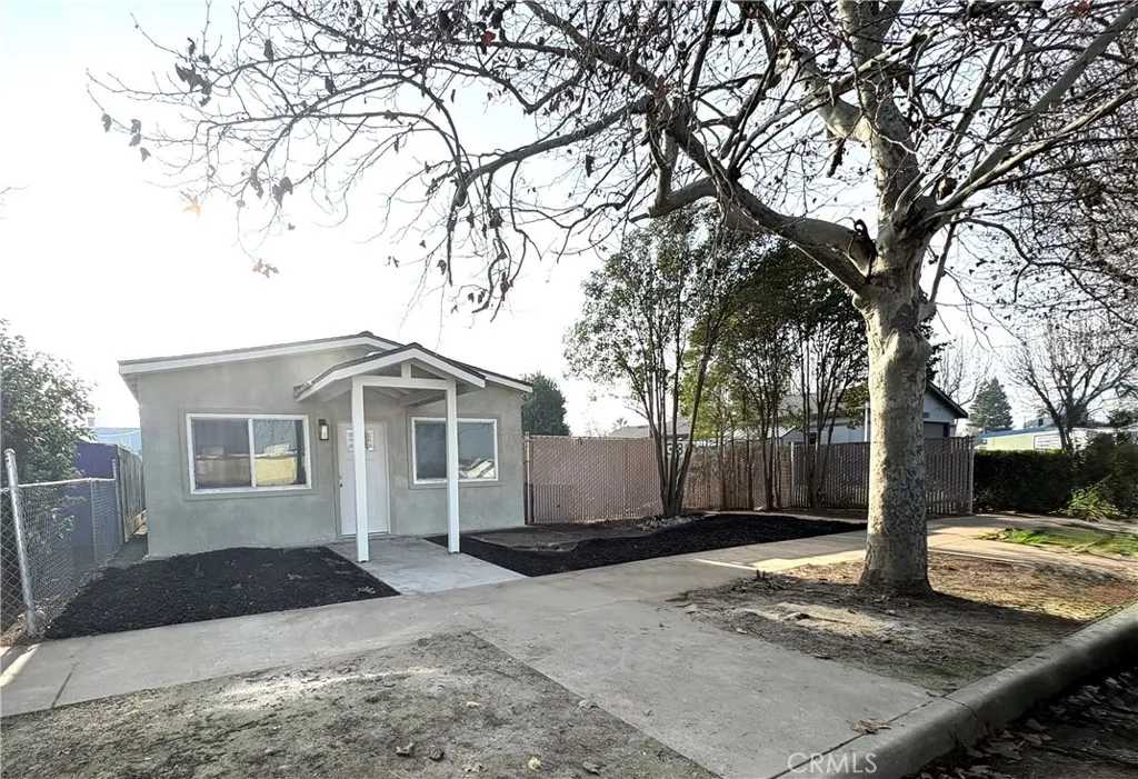 3883 Santa Fe — photo