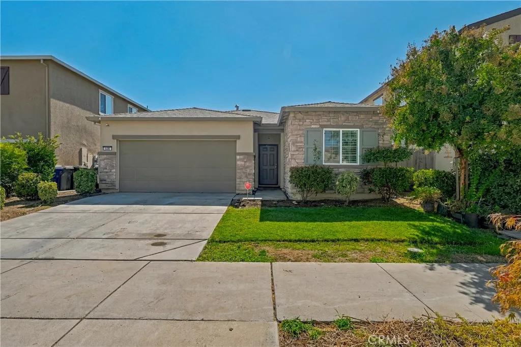 638 Phelps Drive — photo