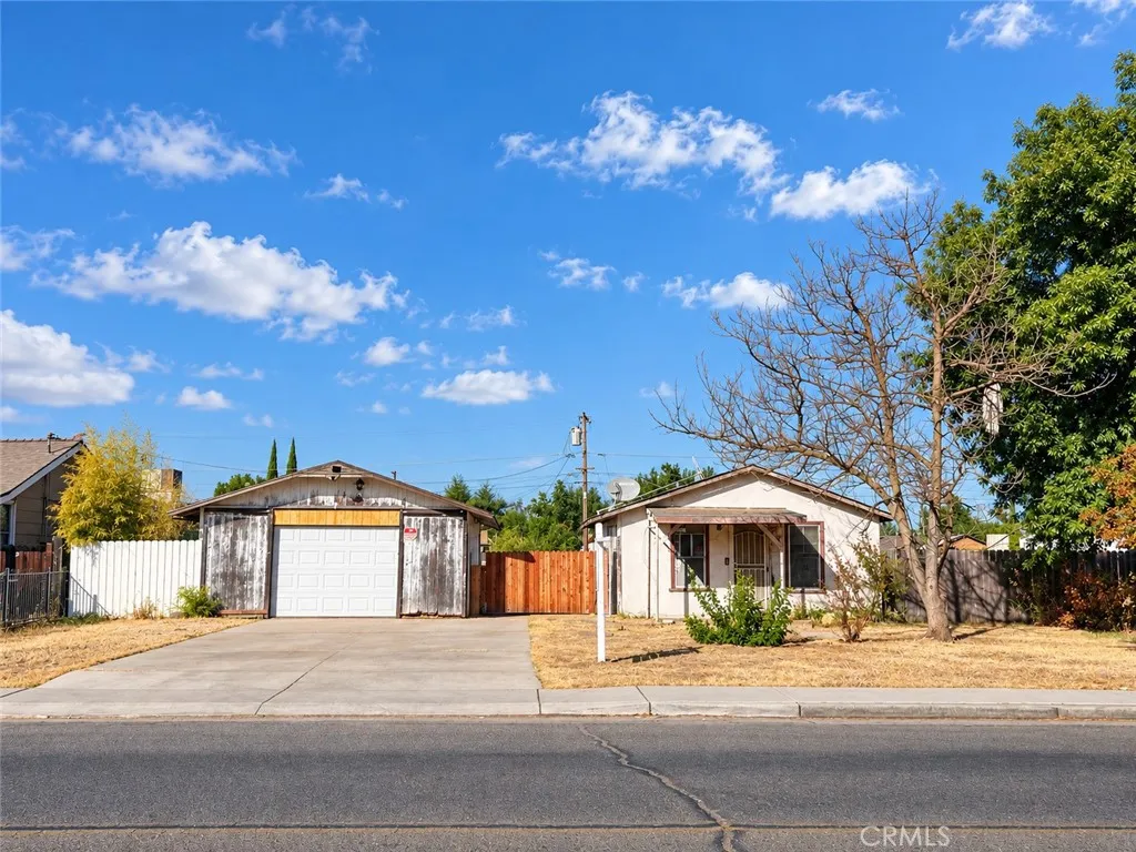 2195 Beachwood Drive — photo