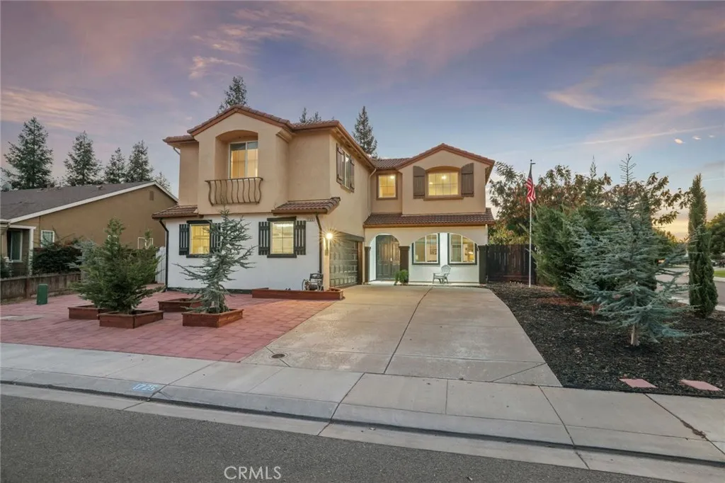 1725 Luna Bella Lane — photo
