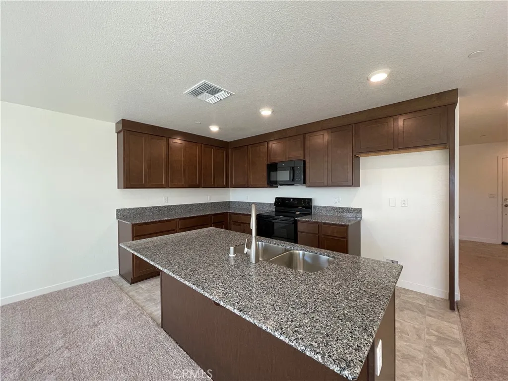 125 Long Trail Lane — photo