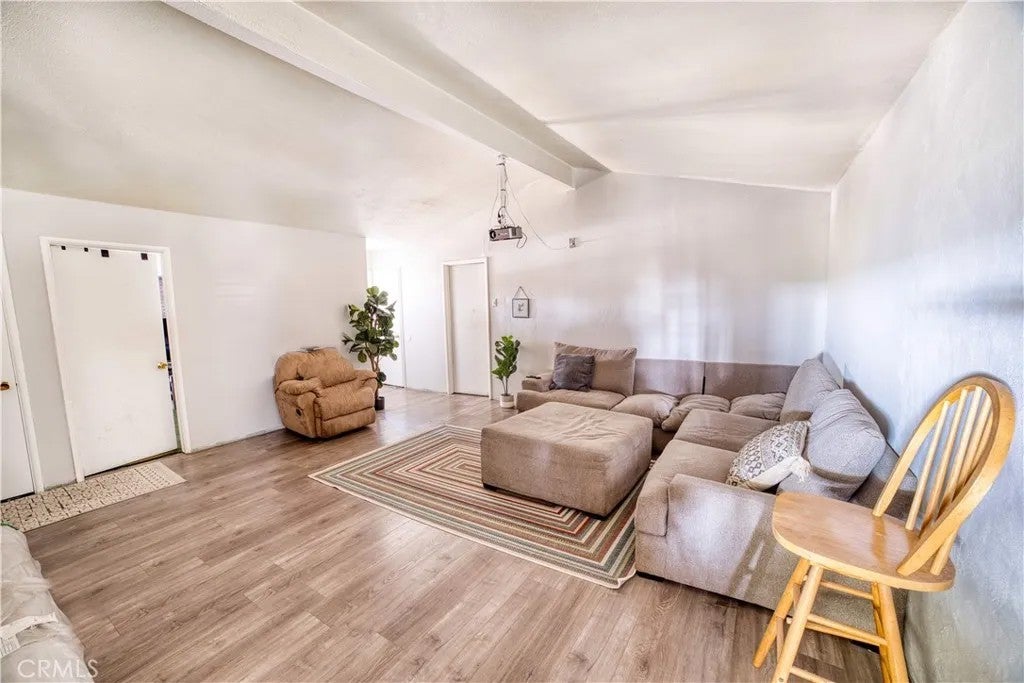 7880 S Mcmullin Grade — photo