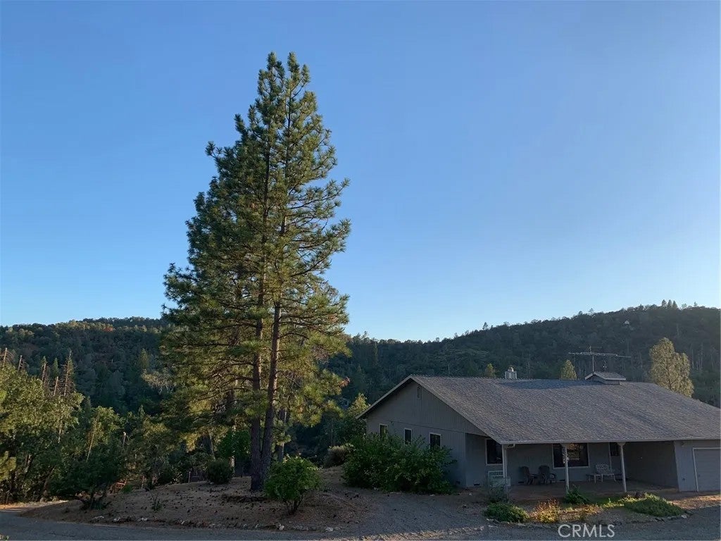 5636 E Whitlock — photo