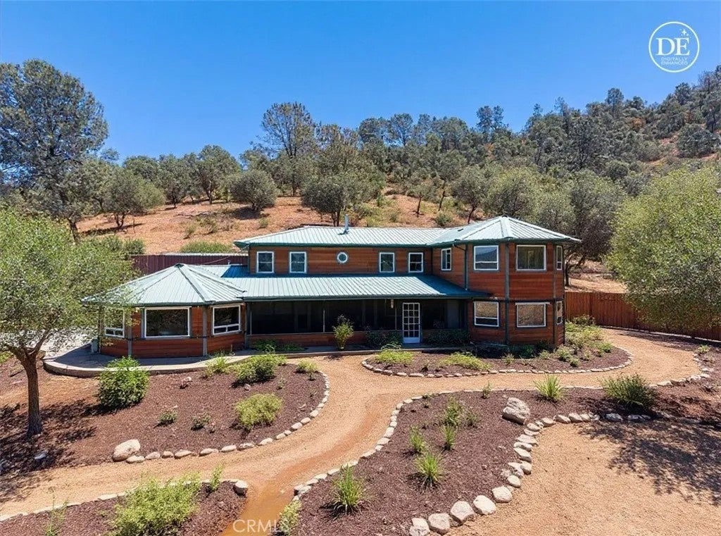 4921 Lookout Mountain — photo