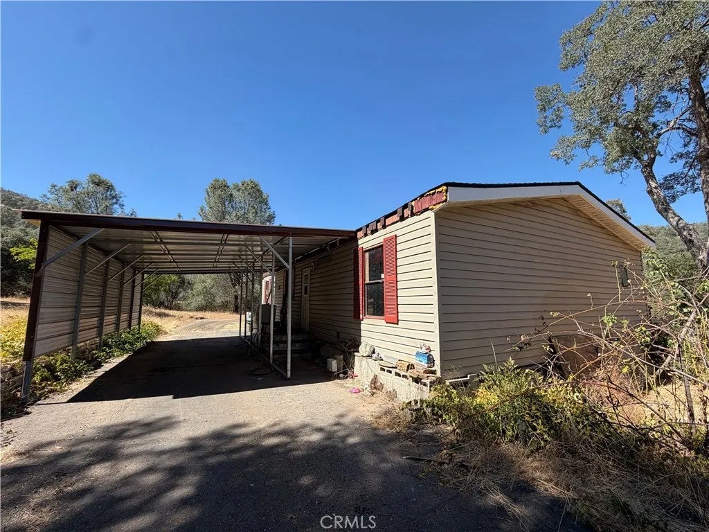 5540 Gold Creek — photo