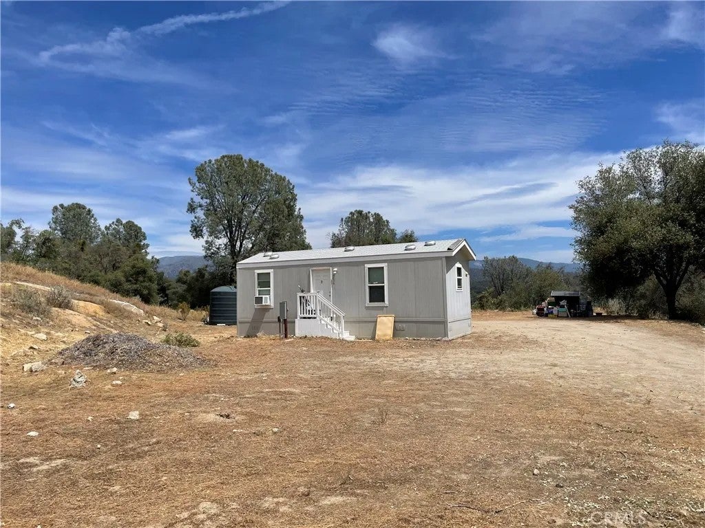 4856 Indian Peak — photo