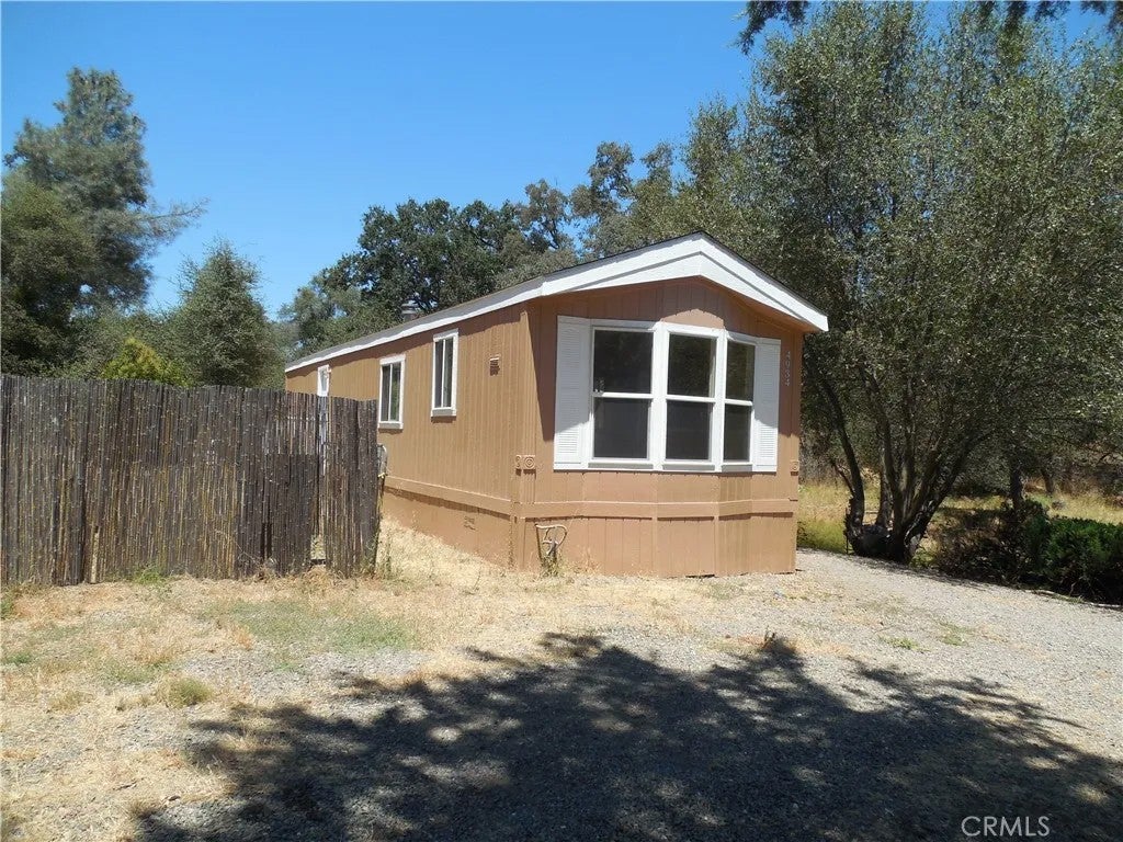 4934 Indian Peak — photo