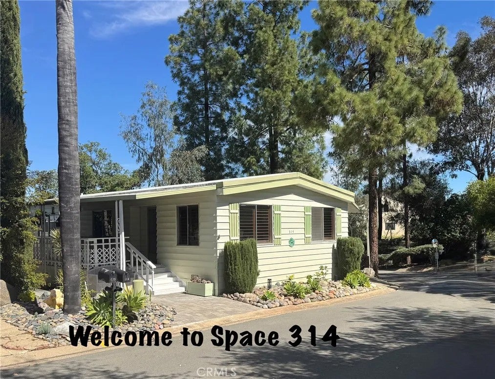 1751 W Citracado West 314 — photo