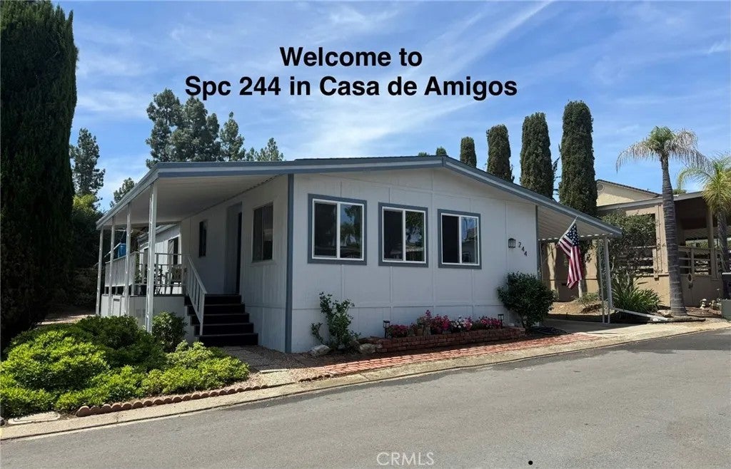 1751 W Citracado Spc 244 — photo
