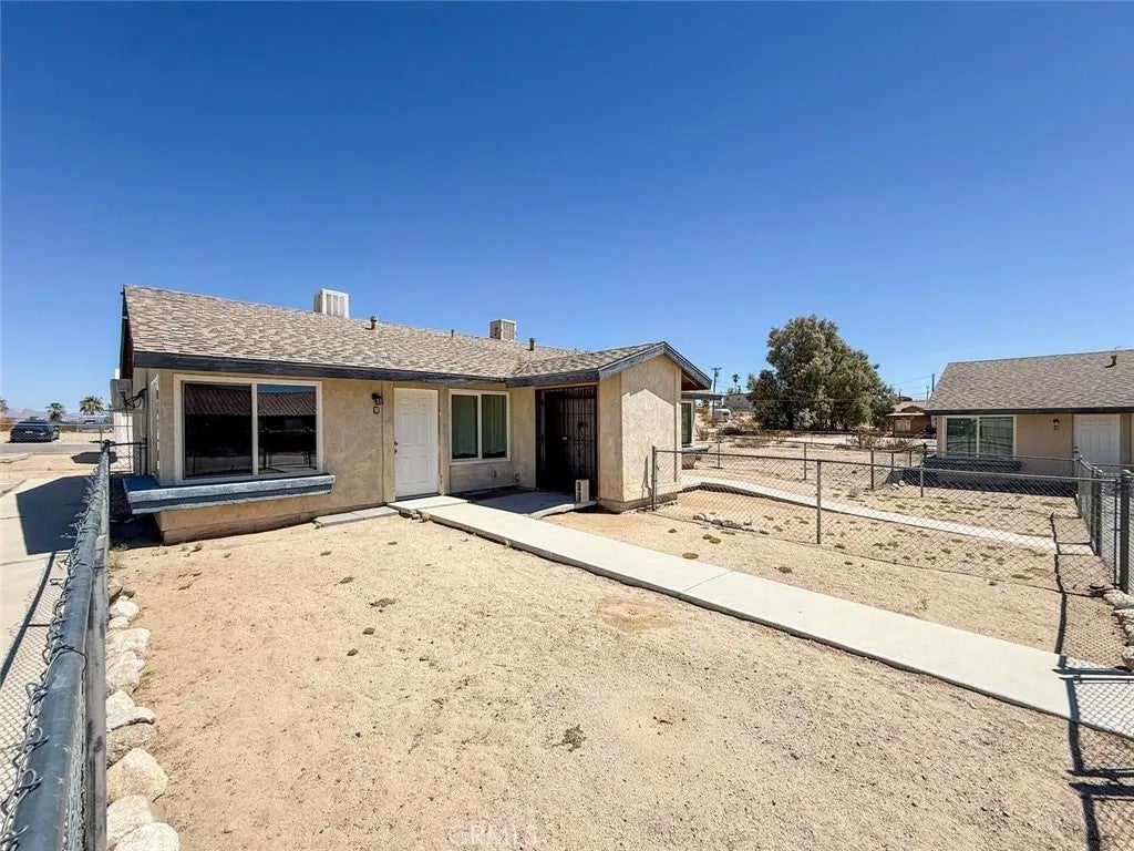 5839 Bagley — photo