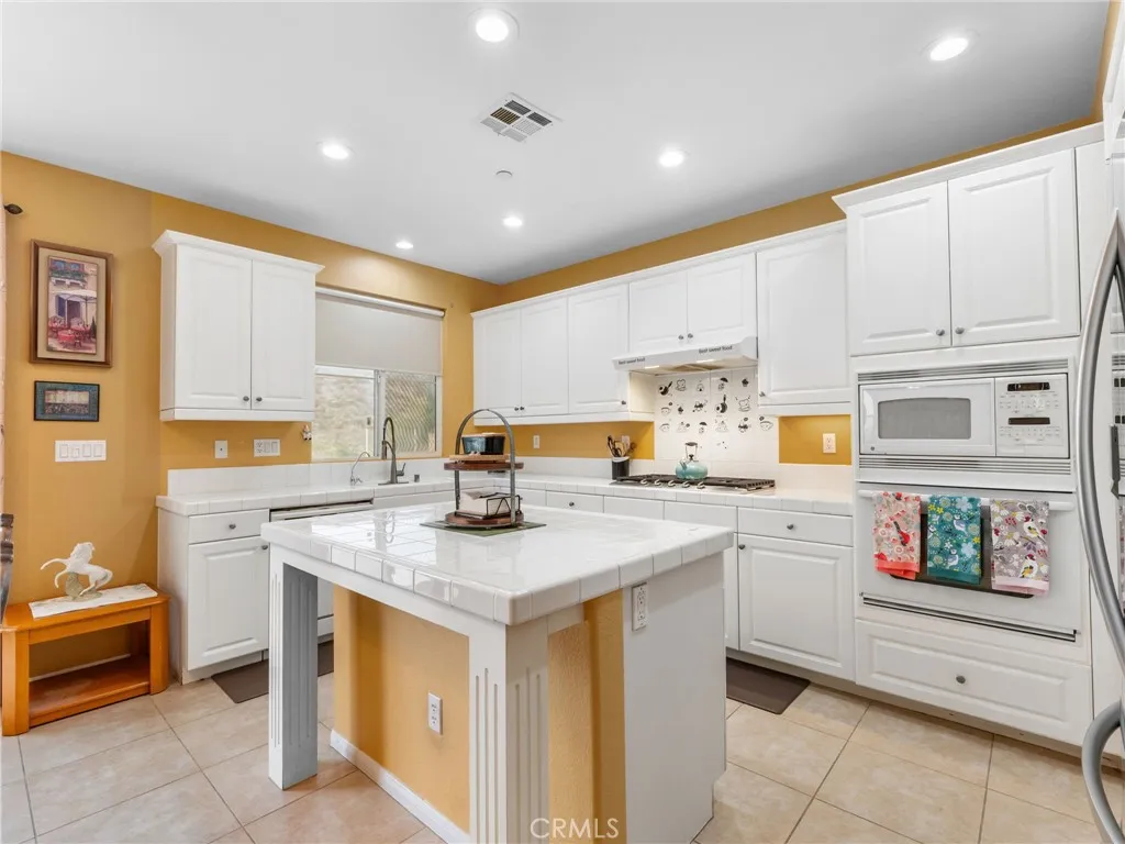 4106 Lake Circle, Fallbrook, CA 92028 — photo 2