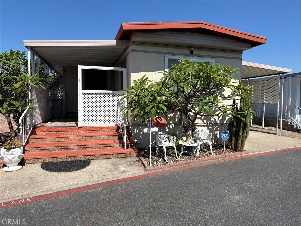 76 Shirle — photo