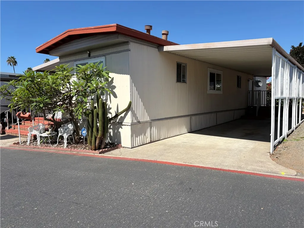 76 Shirle, Oceanside, CA 92058 — photo 2