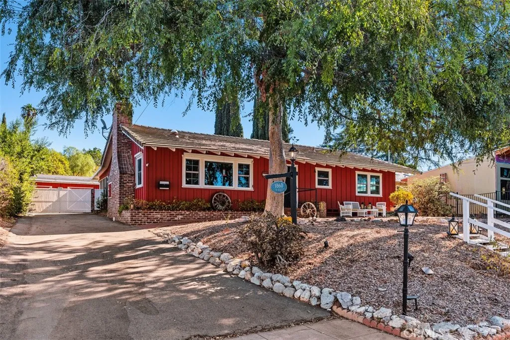 1860 S Juniper South — photo