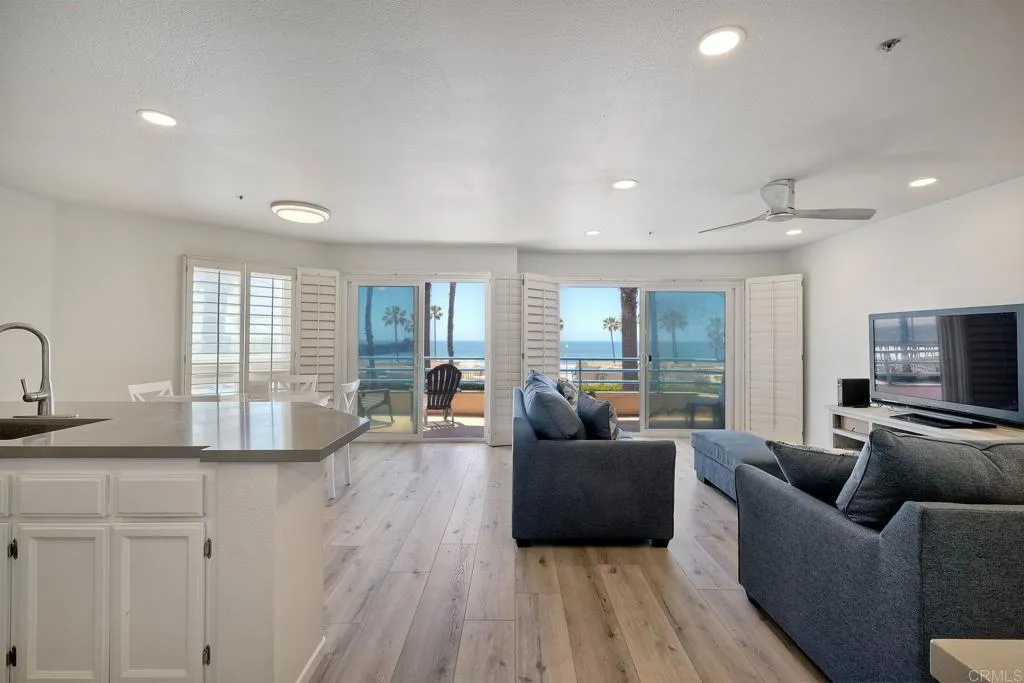 400 N Pacific Street Unit 116 — photo