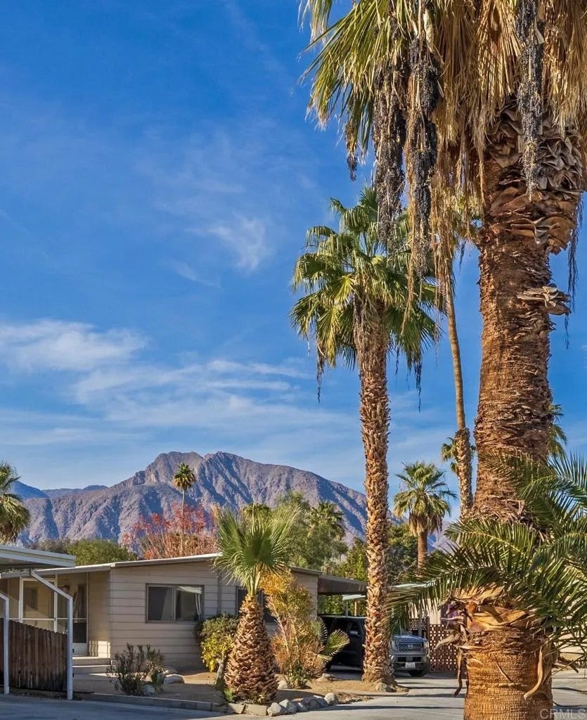 1010 Palm Canyon 94 — photo