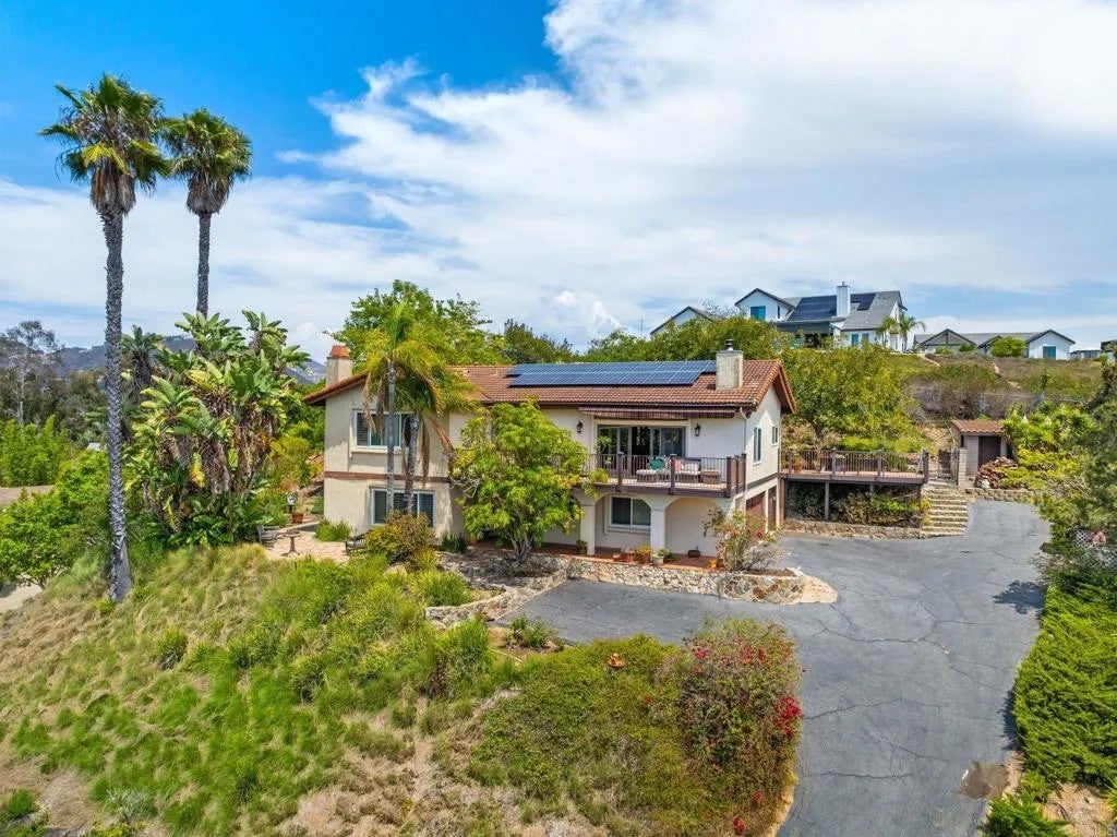 1330 Sugarbush Drive — photo