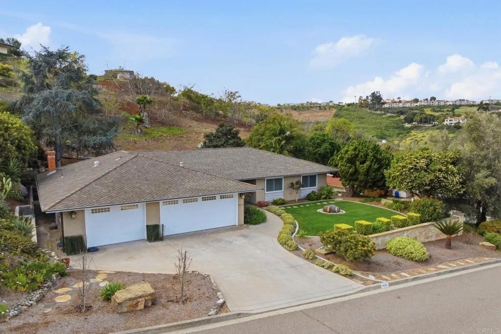 1454 La Plaza Drive — photo