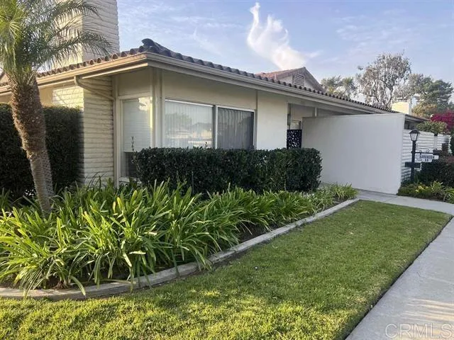 7061 Estrella De Mar Unit 66 — photo