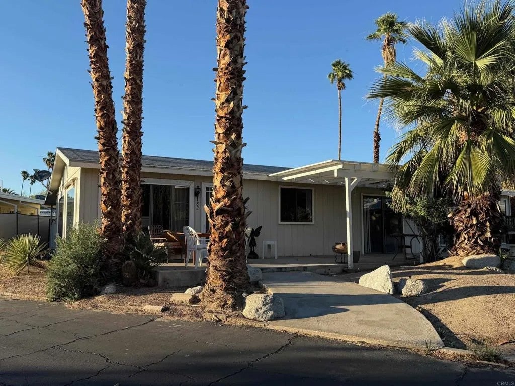 1010 Palm Canyon 82 — photo