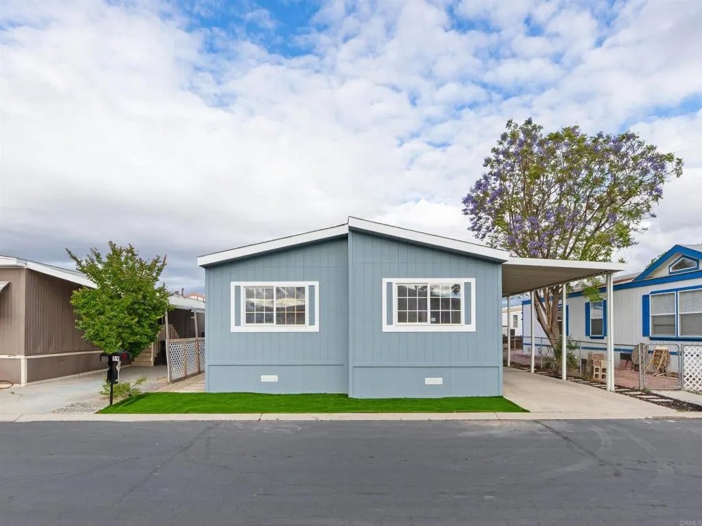 1150 N Kirby 59 — photo